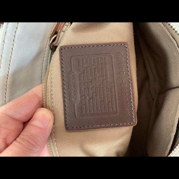 Coach purse - Picture 5 of 15